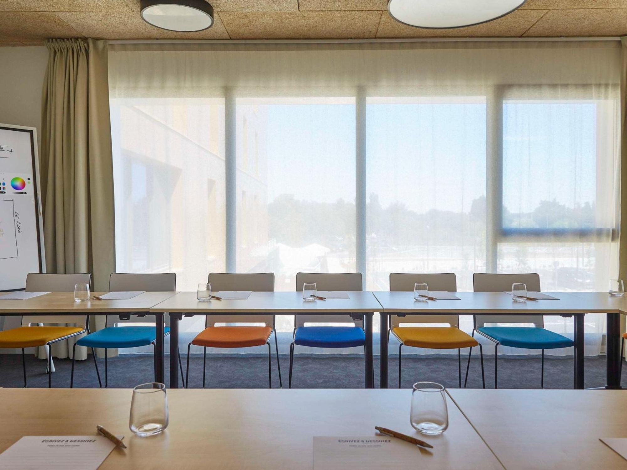 Ibis Styles Montpellier Aeroport Parc Des Expos Hotel 3*